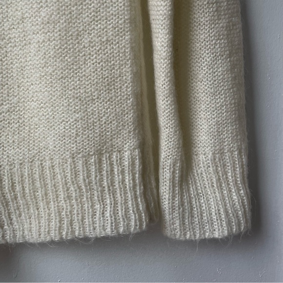 J.Crew sweater ❄️ - Picture 9 of 9